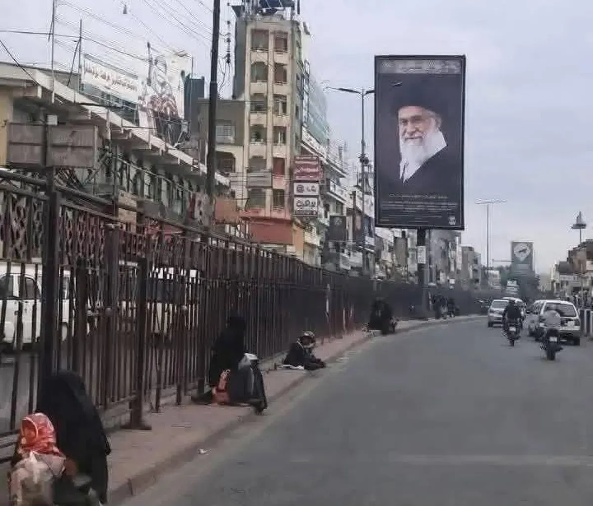 صنعاء.. حين تبتلع "أصنام الفقيه" خبز الجائعين!