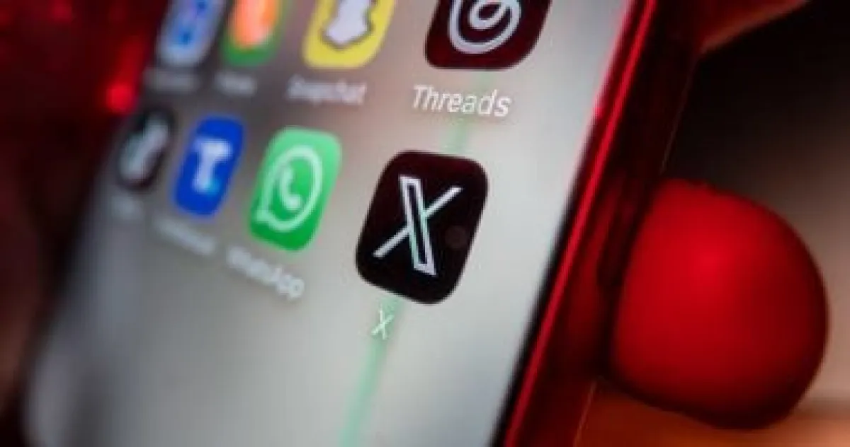 حساب موثق لنجل المرشد الإيراني يثير جدلاً حول انتهاك العقوبات الأمريكية على منصة X