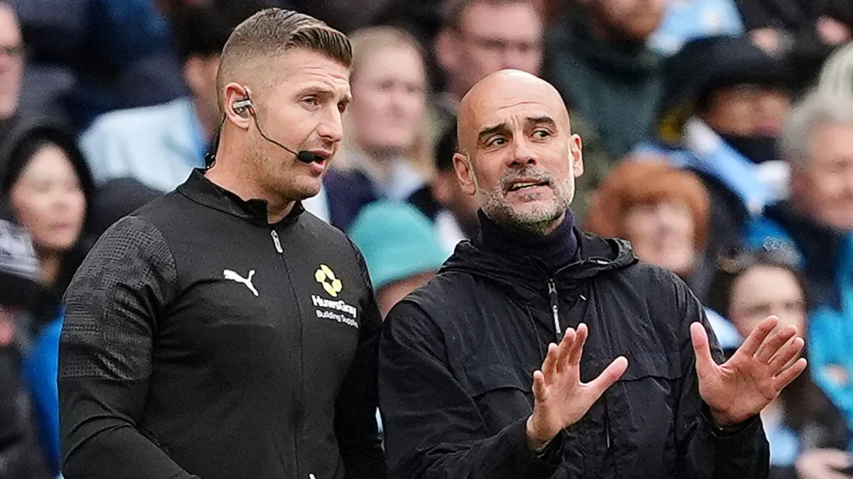 غوارديولا: لم أثق بـ VAR أبداً.. التركيز على بالاس مفتاح فوز السيتي