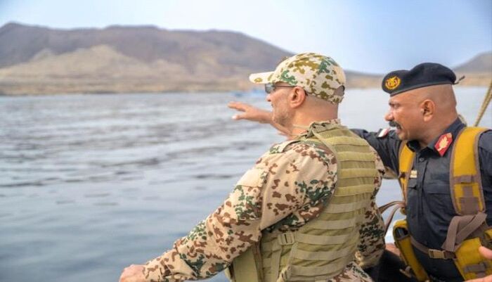 مليون دولار لكل سفينة تمر من البحر الأحمر.. وكالة استخباراتية تفضح الحوثي أمام العالم.. بعيدا عن غزة