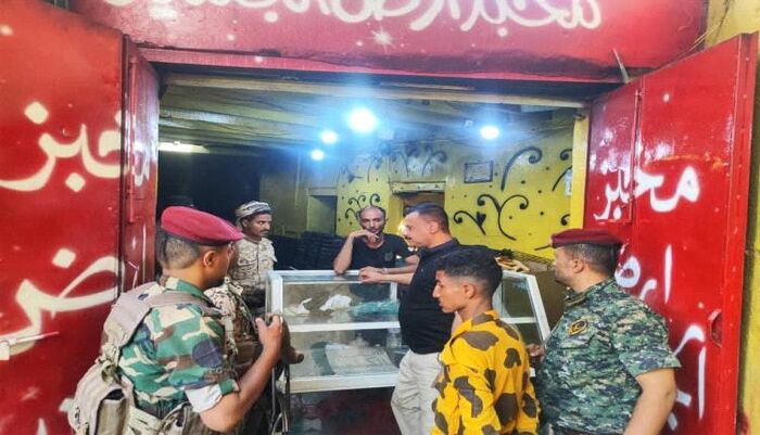 في تعز.. قرار جامل بإغلاق الأفران يشعل أزمة خبز جديدة وسخرية شعبية واسعة بالمدينة