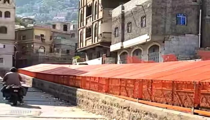 الحاج يكشف فضيحة تشبيك عبارات سيول تعز.. اتهامات لمنظمات دولية ومسؤولين بإهدار ملايين الدولارات دون جدوى