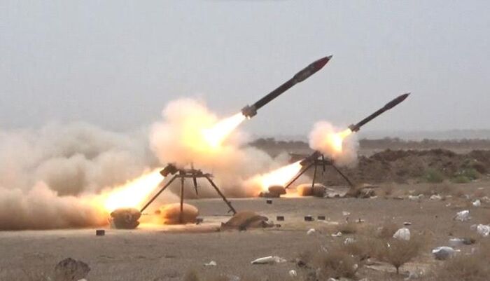 اكثر تنظيمًا وسرعة | شبكات تهريب دولية تُعيد تشكيل قدرات الحوثيين.. إيران تستخدم طرق نقل غير تقليدية