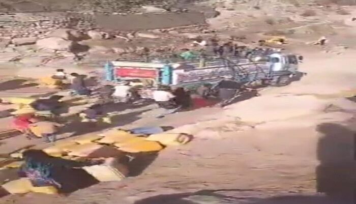 عقاب جماعي في حجة - شربة ماء تتحول إلى حلم.. كُشر المحاصرة تئن تحت وطأة العطش وسياسة التجويع الحوثية