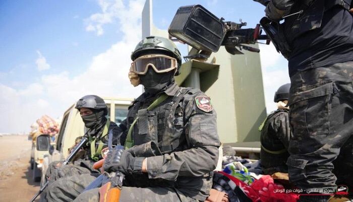 شاهد.. قوات درع الوطن تصل إلى عدن وتبدأ انتشارها | صور