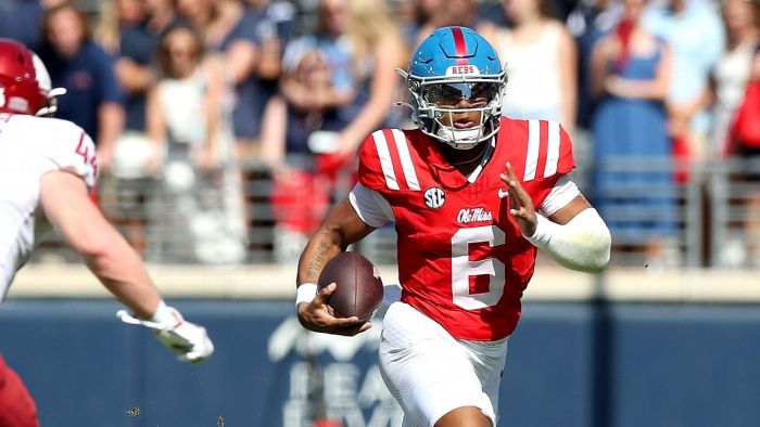 لاعب "أوله ميس" يقاضي NCAA للمطالبة بموسم لعب إضافي بسبب مشاكل صحية