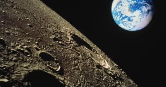 توقعات متضاربة حول مستقبل العمالة الفضائية: بيزوس مقابل خبراء الأخلاقيات